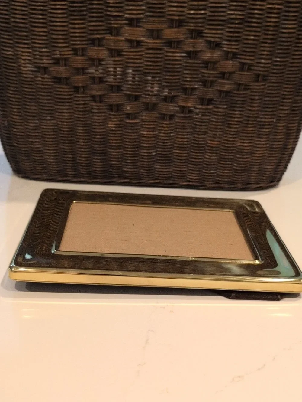Classic Vintage Gold Photo Frame - Elegant Home Accent 4.25 x 6.5 Photo Opening